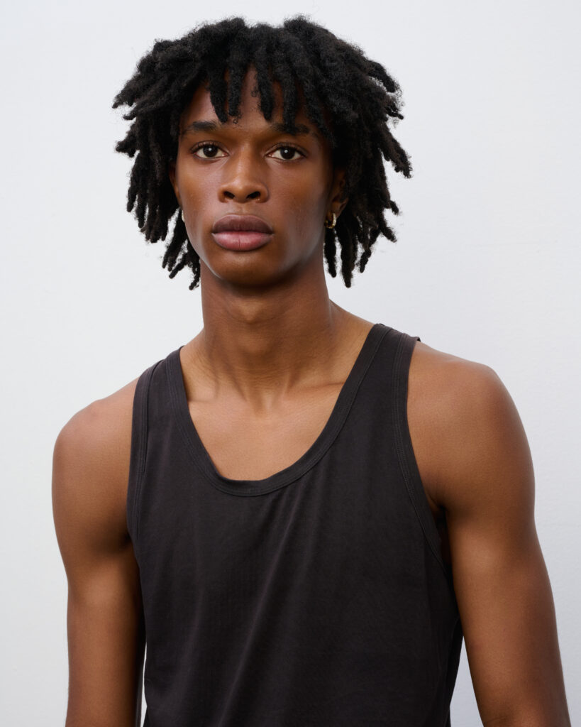 Guy, male model represented by Idée Models, Montreal modeling agency, digital headshot