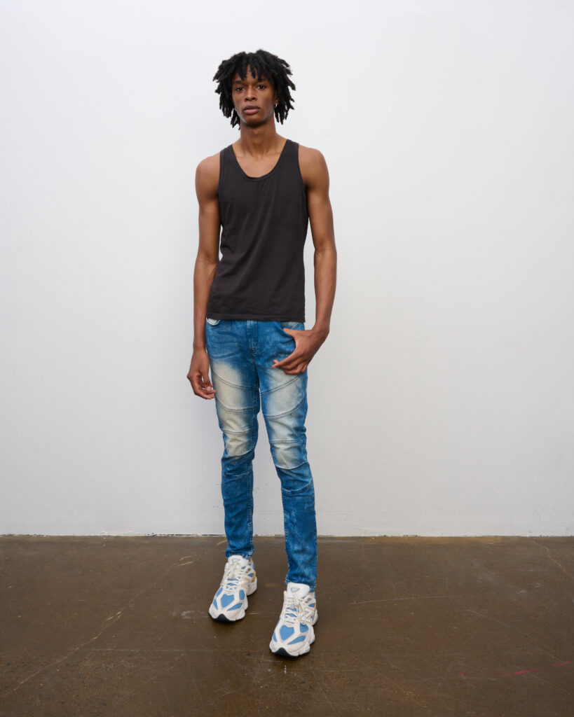 Guy, male model represented by Idée Models, Montreal modeling agency, digital full length